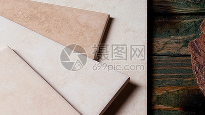 卫生间瓷砖对缝施工，细节决定品质**